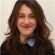 Estudiante de 3º de diseño Gráfico con amplio conocimiento en Photoshop, Ilustrator e Indesign